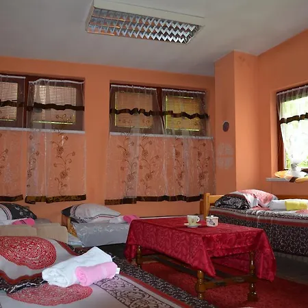Minea Apartman *